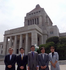 日本共産党の衆参国会議員35名が勢ぞろい！みんなで力をあわせて頑張ります！！