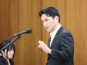 原子力特別委員会で質問。原発の外部電源支える送電鉄塔は「規制対象外」。耐震補強など必要な対策を求めました！