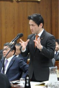 衆院法務委員会で共謀罪について質問しました。「テロ」の定義で法務大臣が支離滅裂な答弁。法案提出するな！