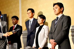 法務省が提出した資料について、野党で合同記者会見