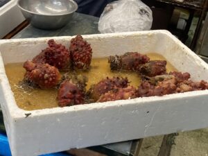 宮城県女川町の魚屋さん